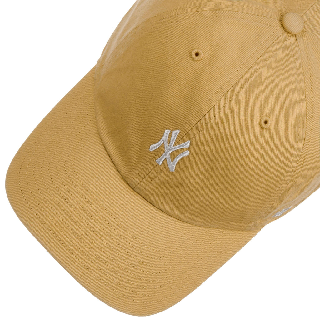 Base Runner Yankees Cap