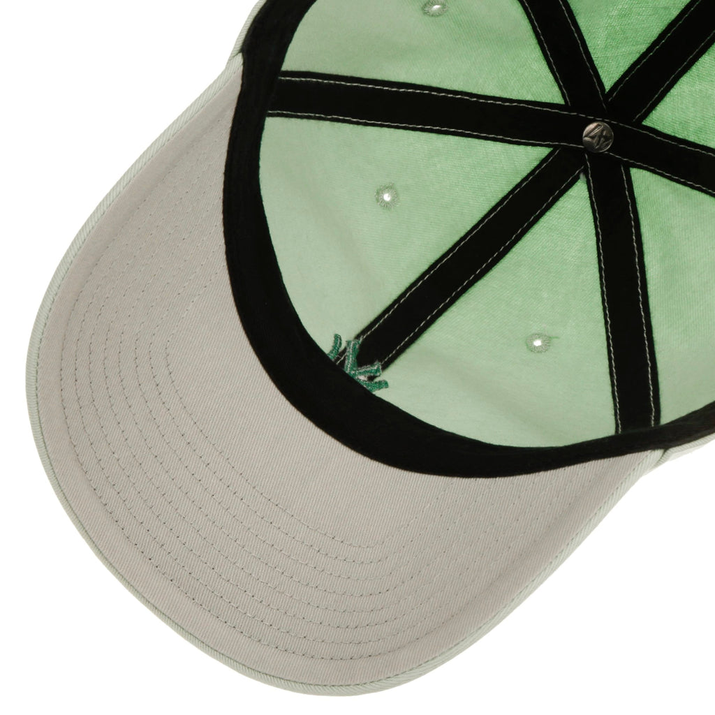 Base Runner Yankees Cap