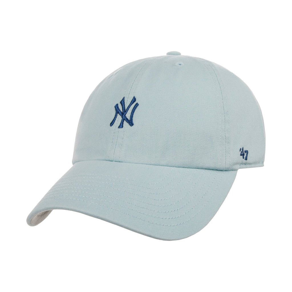Base Runner Yankees Cap