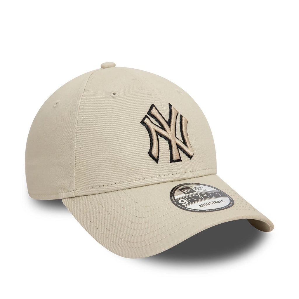 New York Yankees Team Outline Cream 9FORTY Adjustable Cap