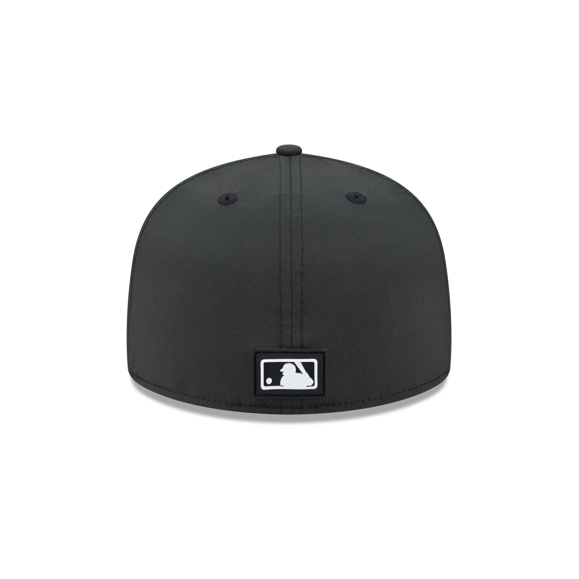Atlanta Braves 2026 Clubhouse Black & White 59FIFTY Fitted Hat