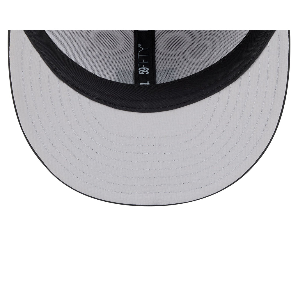 Atlanta Braves 2026 Clubhouse Black & White 59FIFTY Fitted Hat