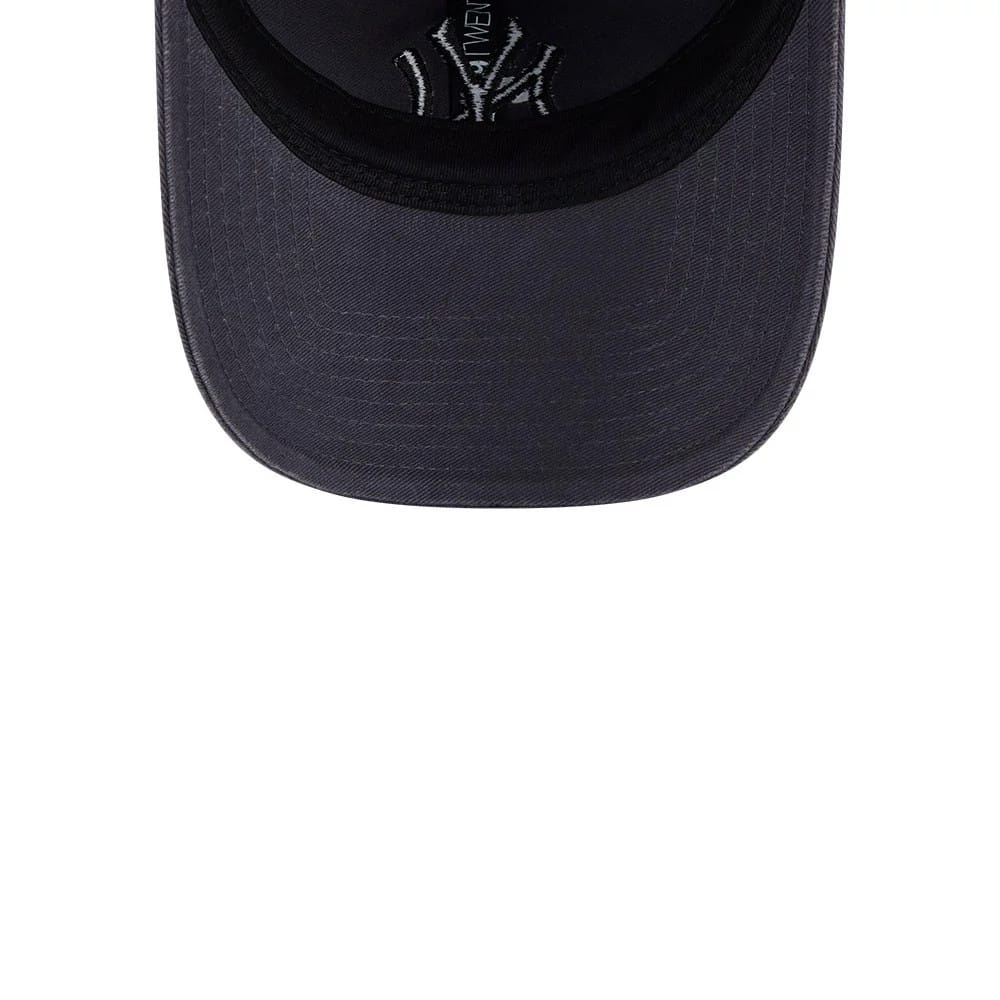 New York Yankees MLB Starry Eyelet Black 9TWENTY Adjustable Cap