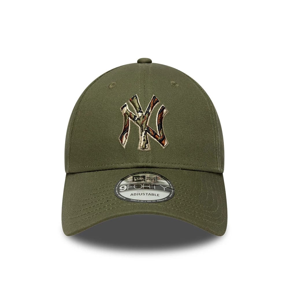 New York Yankees MLB Outline Camo Green 9FORTY Adjustable Cap