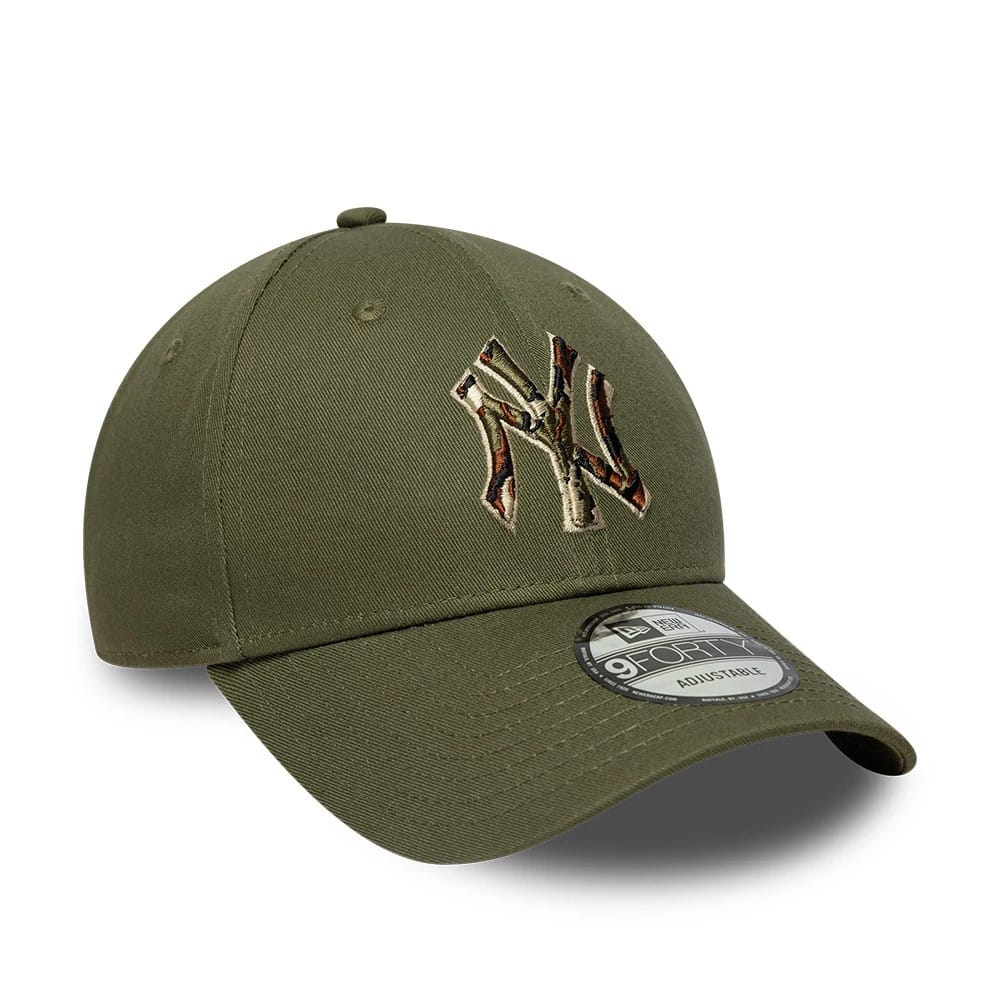 New York Yankees MLB Outline Camo Green 9FORTY Adjustable Cap