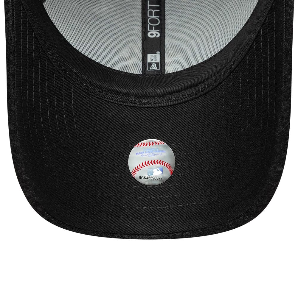 New York Yankees MLB Winter Borg Black 9FORTY Adjustable Cap