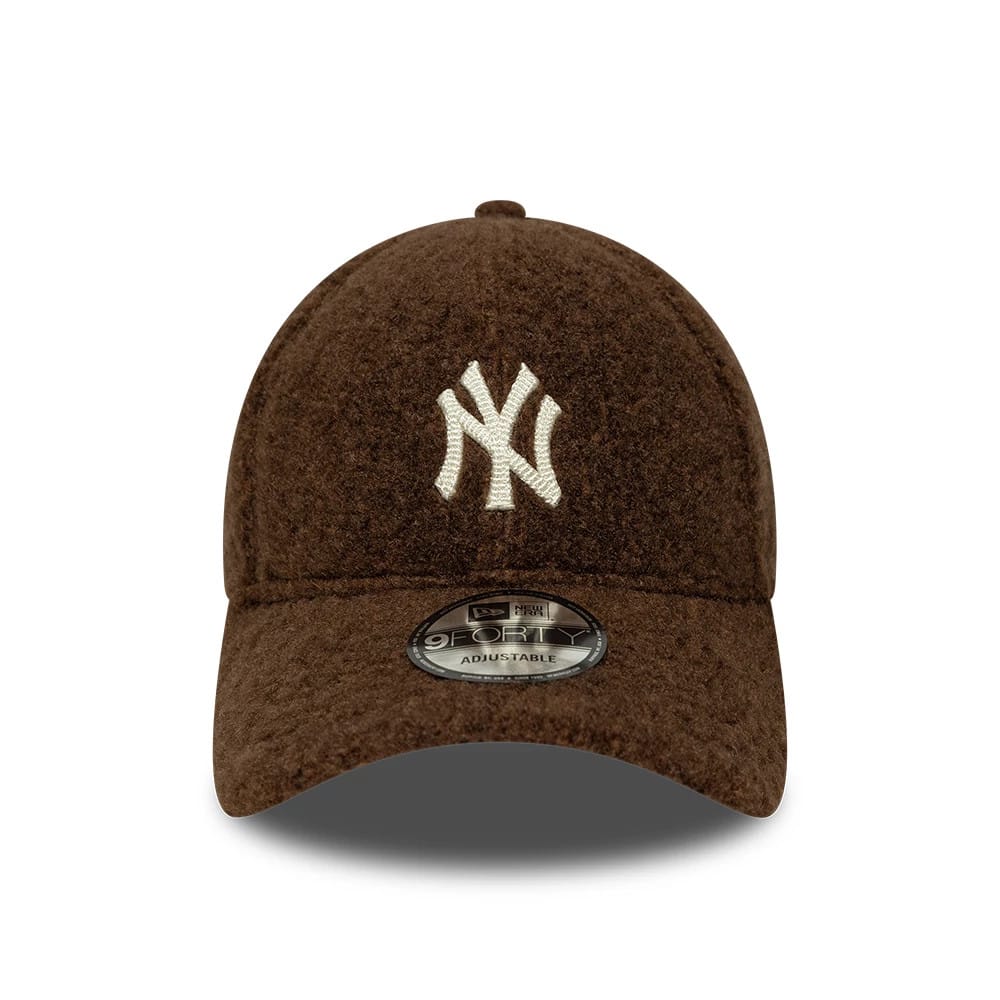 New York Yankees MLB Winter Borg Brown 9FORTY Adjustable Cap