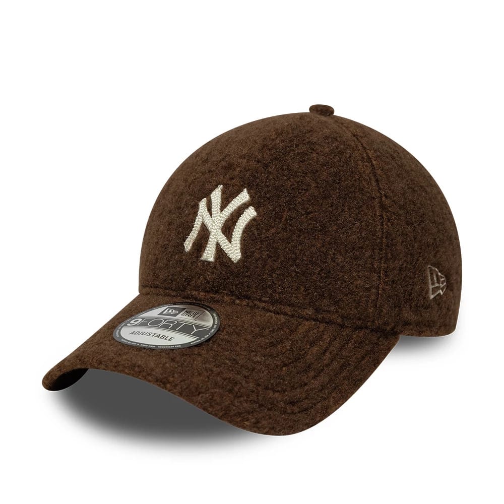 New York Yankees MLB Winter Borg Brown 9FORTY Adjustable Cap