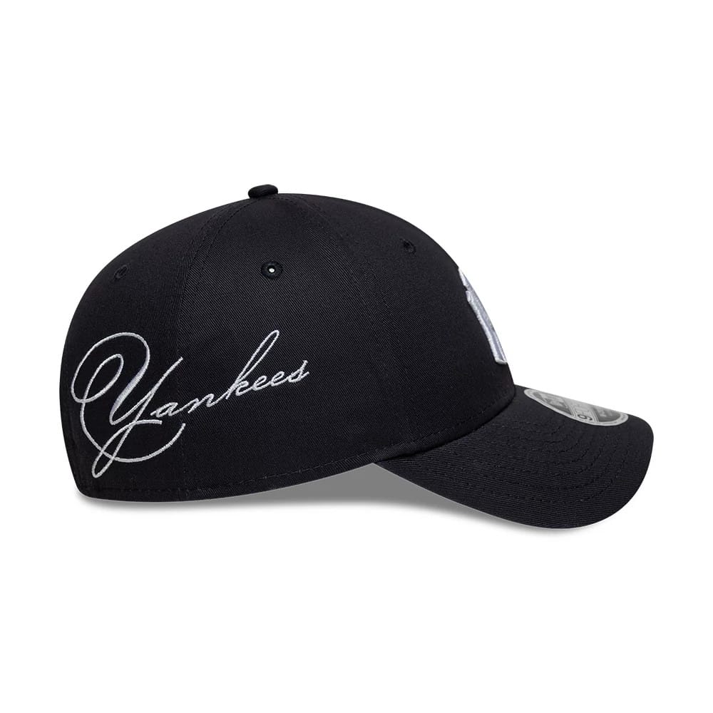New York Yankees MLB Side Script Navy 9FORTY M-Crown Adjustable Cap