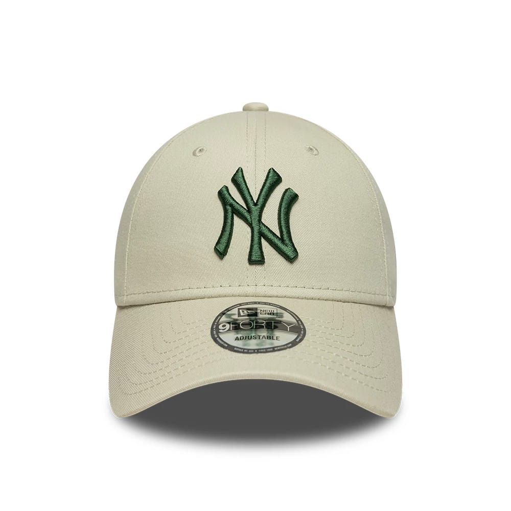 New York Yankees MLB League Essential Cream 9FORTY Adjustable Cap