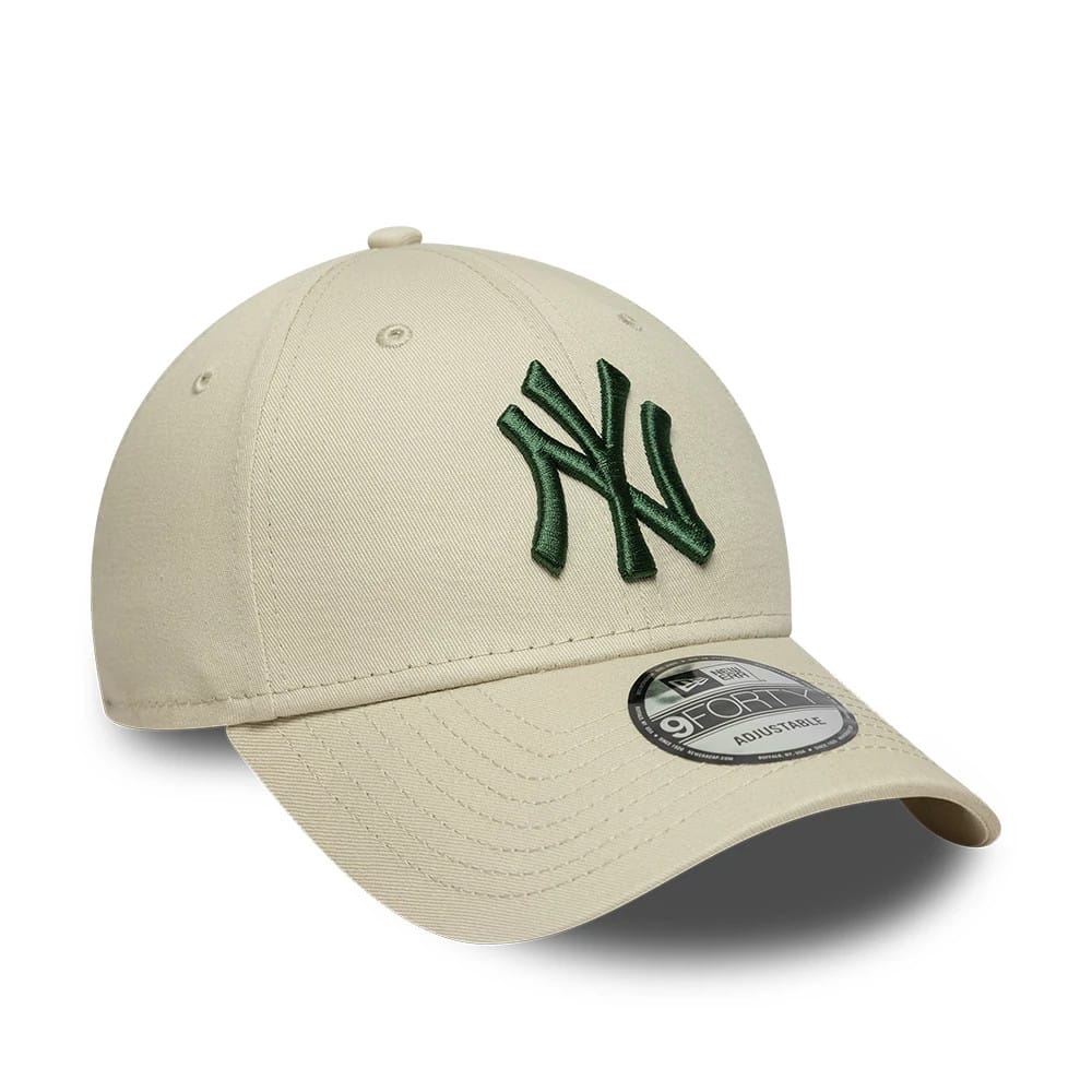 New York Yankees MLB League Essential Cream 9FORTY Adjustable Cap