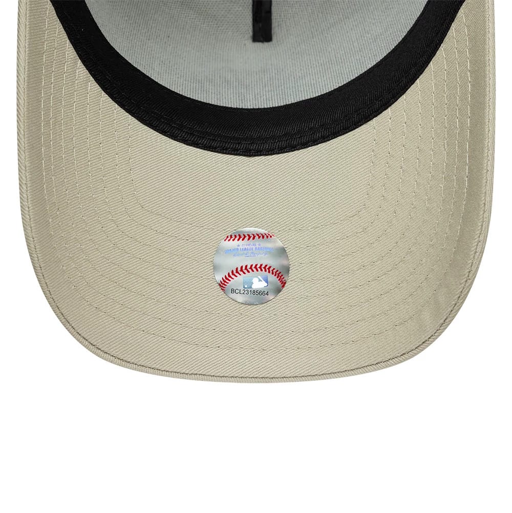 New York Yankees MLB League Essential Cream 9FORTY E-Frame Adjustable Cap