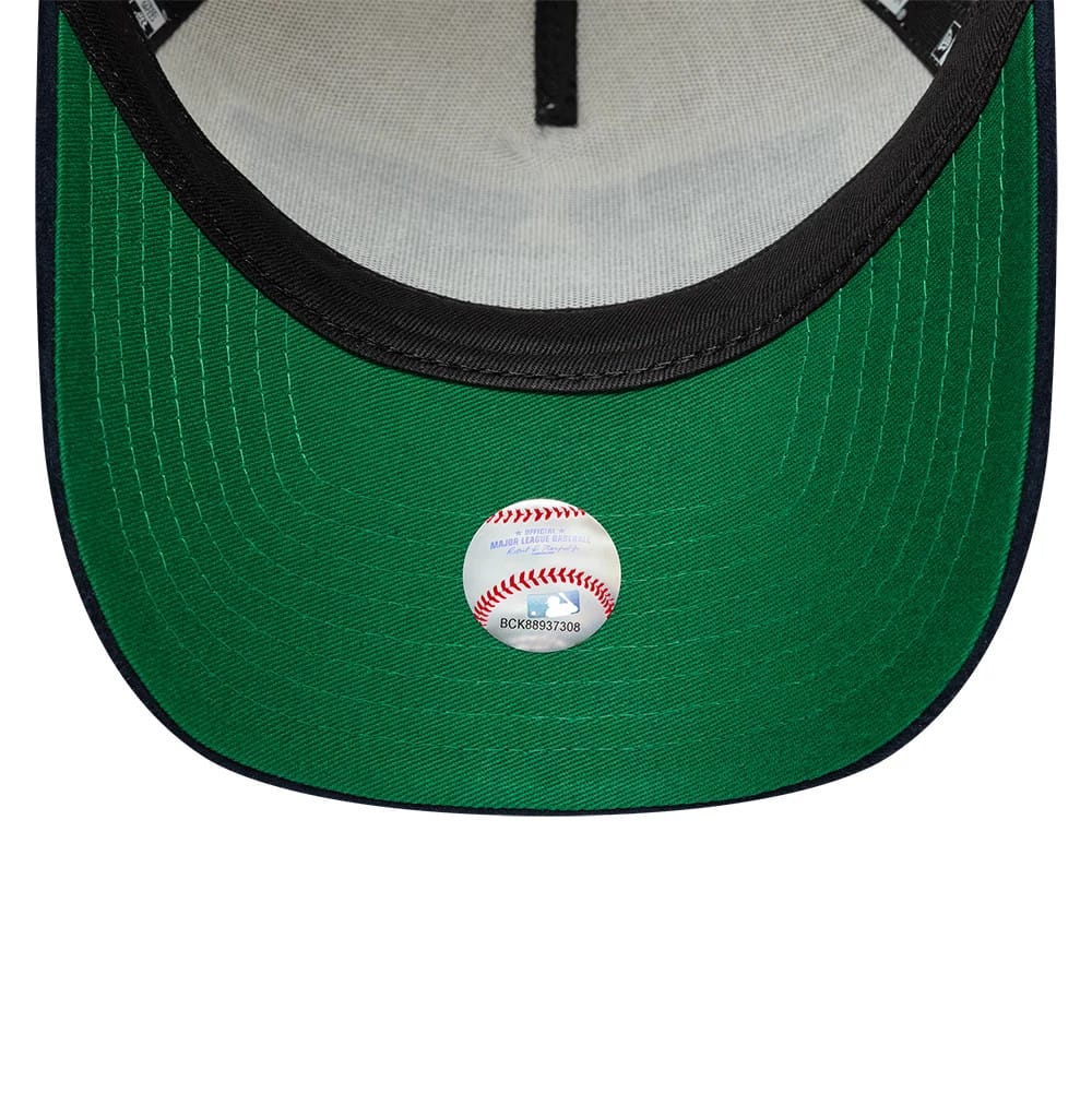 New York Yankees MLB Suede Cream & Navy 9FORTY E-Frame Adjustable Cap