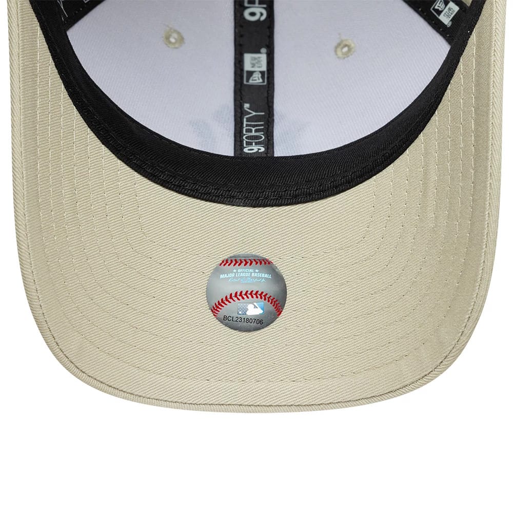 New York Yankees MLB Cream 9FORTY M-Crown Adjustable Cap
