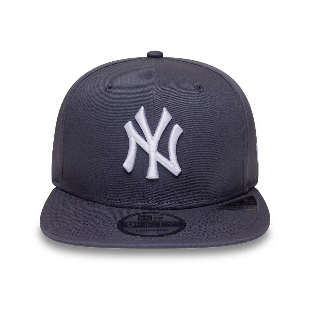 New York Yankees MLB League Essential Grey 9FIFTY Snapback Adjustable Cap