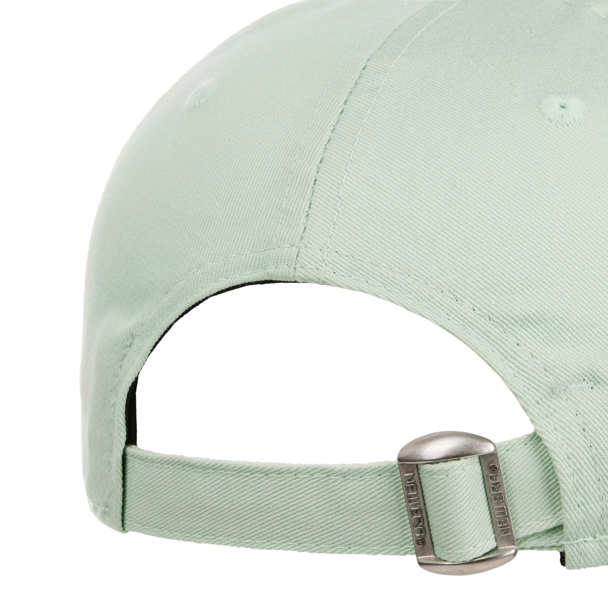 9Forty WMNS NYY Metallic Logo Cap