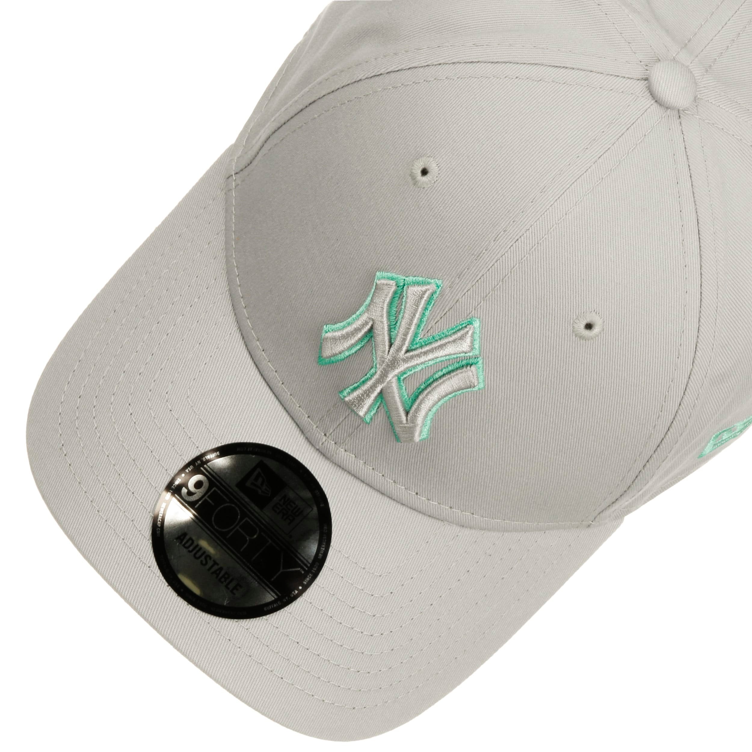 9Forty NY Yankees Outline Cap