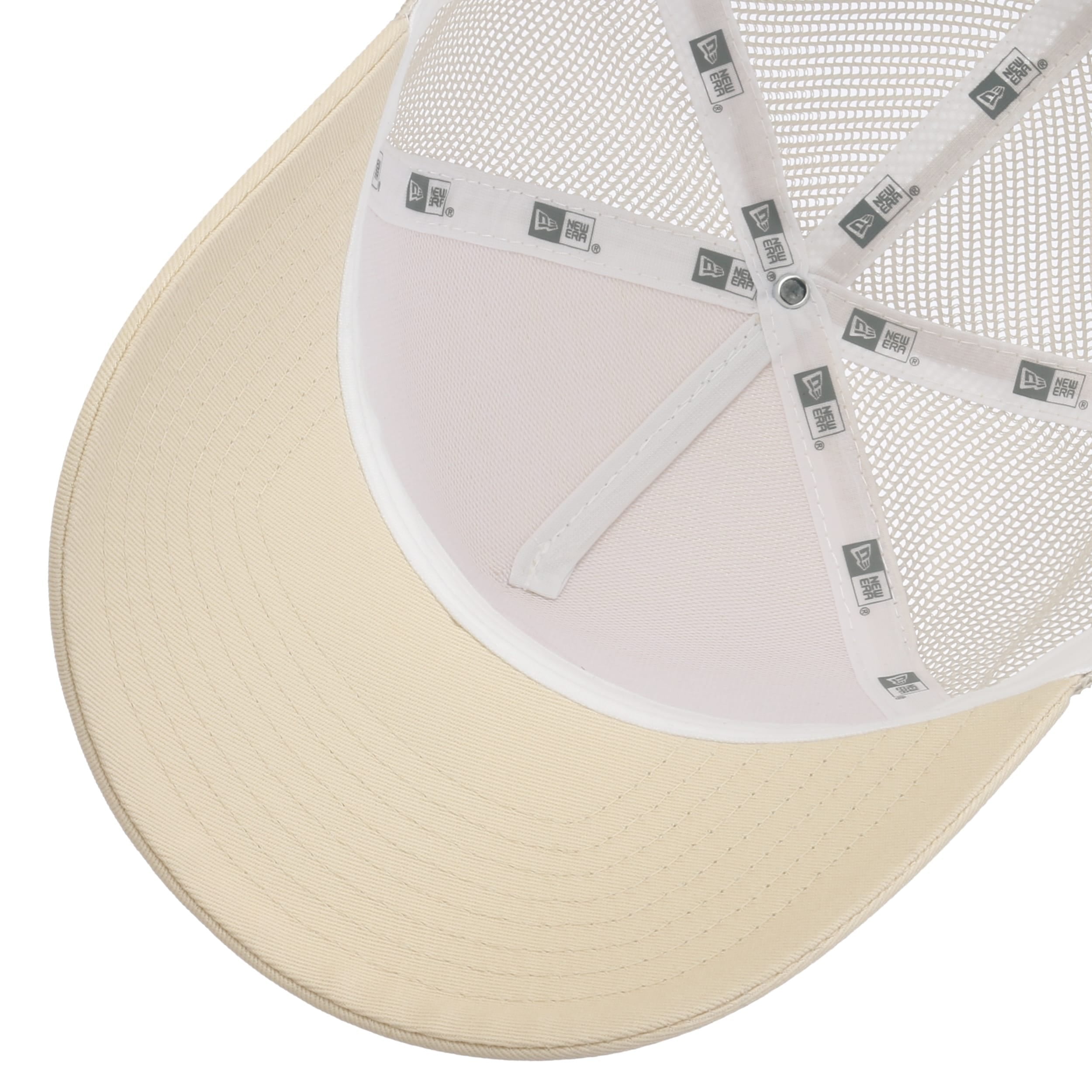 Outline EF NEYYAN Trucker Cap