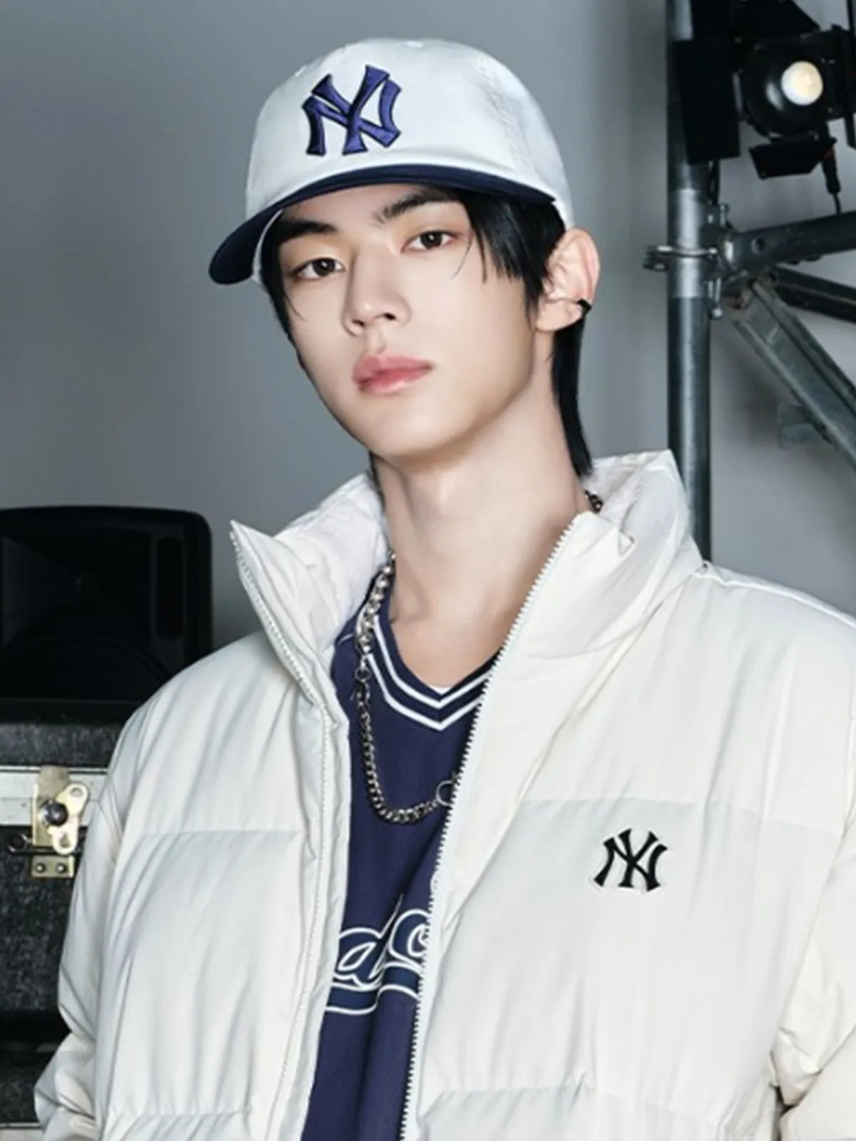 MLB Varsity Vintage Cursive Stitch Unstructured Ball Cap (KARINA Wear)